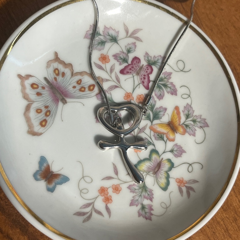 Vintage premier designs women’s cross and heart adjustable necklace - Picture 4 of 7